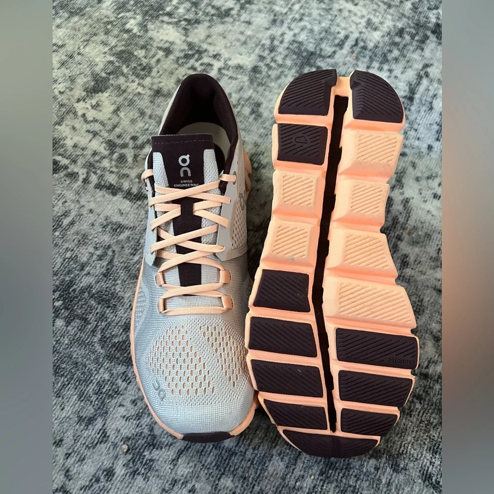 On Running Cloud X Women Sneakers - Picture 10 of 11